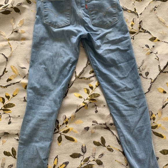 Levi's Jeans - Picture 7 of 7
